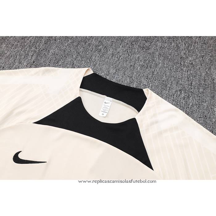 Fato de Treino
 Paris Saint-Germain 2023-2024 Manga Curta
 Damasco
 - Calcas Curta
